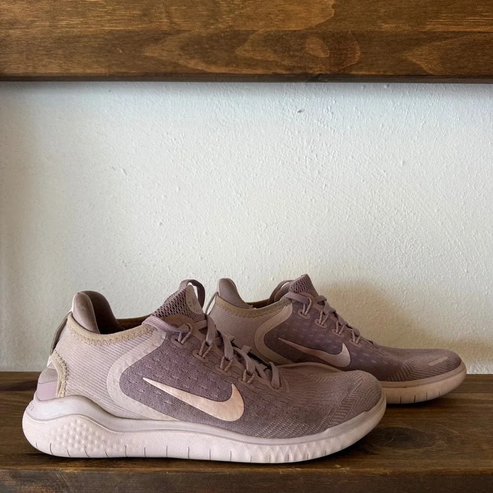 Nike Sneakers Womens 7 Free RN 2018 Running Shoes 942837-600 Elemental Rose